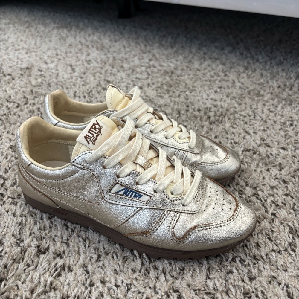 Autry gold sneakers - size 7